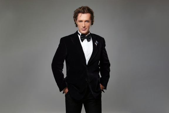 &IEcy;&vcy;&gcy;&iecy;&ncy;&icy;&jcy; &YUcy;&zhcy;&icy;&ncy; &scy; &pcy;&rcy;&ocy;&gcy;&rcy;&acy;&mcy;&mcy;&ocy;&jcy; &laquo;&Zcy;&ocy;&lcy;&ocy;&tcy;&ocy;&jcy; &rcy;&ocy;&mcy;&acy;&ncy;&scy;&colon; &ocy;&tcy; &Gcy;&lcy;&icy;&ncy;&kcy;&icy; &dcy;&ocy; &Vcy;&acy;&iecy;&ncy;&gcy;&icy;&raquo;